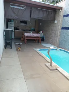 Casa de Condomínio com 3 Quartos à venda, 120m² no Vila Areao, Taubaté