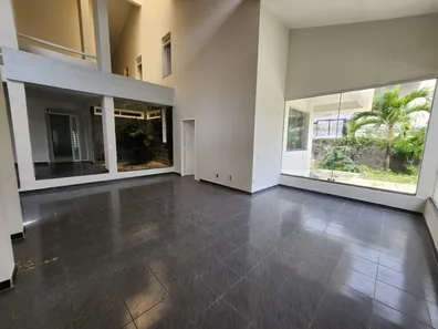 Casa com 5 Quartos para venda ou aluguel, 430m² no Coroa do Meio, Aracaju
