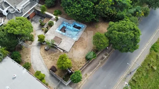 Lote/Terreno à venda, 1100m² no Centro, Portão