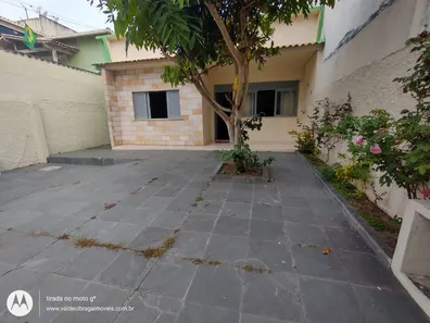 Casa com 2 Quartos para alugar, 80m² no Centro, Arraial do Cabo