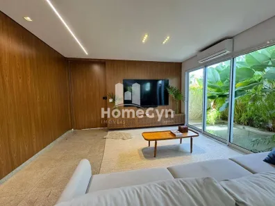 Sobrado com 5 Quartos para alugar, 300m² no Jardins Valência, Goiânia