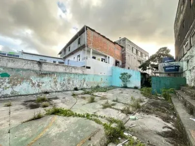 Ponto Comercial para alugar, 700m² no Águas Claras, Salvador