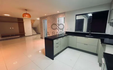 Casa de Condomínio com 4 Quartos para venda ou aluguel, 235m² no Nossa Senhora da Vitória, Ilhéus