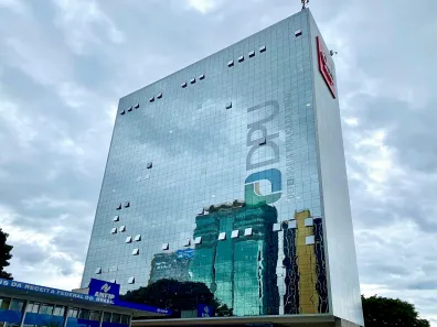 Sala Comercial para alugar, 100m² no Asa Norte, Brasília
