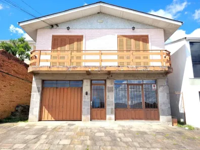 Casa com 3 Quartos à venda, 190m² no Cruzeiro, Caxias do Sul