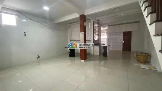 Sobrado com 3 Quartos à venda, 235m² no Parque 10 de Novembro, Manaus