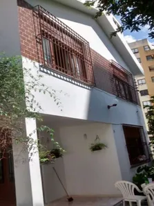 Casa com 4 Quartos para venda ou aluguel, 330m² no Jardim Apipema, Salvador