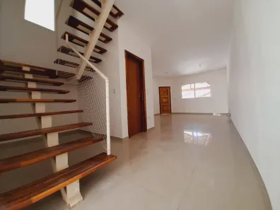 Casa de Condomínio com 3 Quartos para alugar, 140m² no Parque Senhor do Bonfim, Taubaté