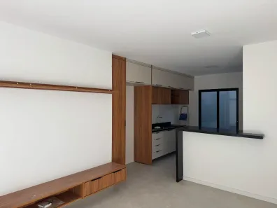 Apartamento com 2 Quartos para alugar, 70m² no Buraquinho, Lauro de Freitas