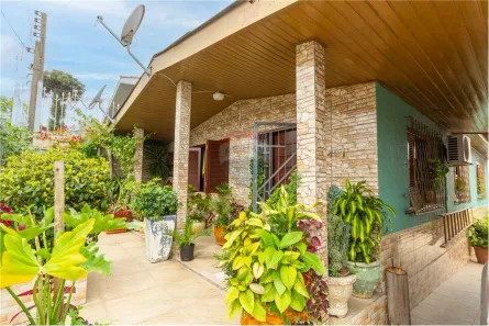 Casa com 3 Quartos à venda, 180m² no Vila Monte Carlo, Cachoeirinha
