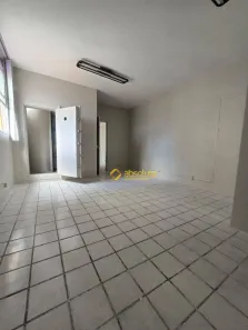 Sala Comercial para alugar, 52m² no Santo Antônio, Recife