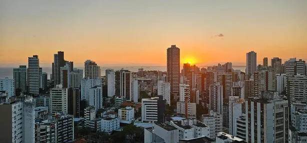Apartamento com 4 Quartos para venda ou aluguel, 168m² no Jardim Apipema, Salvador