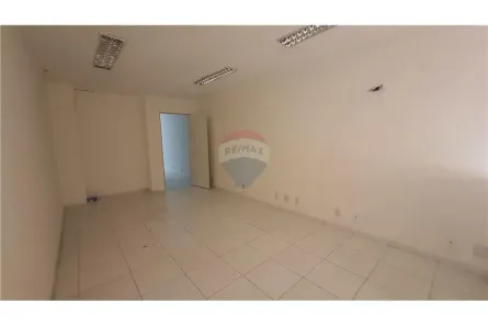 Sala Comercial para alugar, 41m² no Caminho das Árvores, Salvador