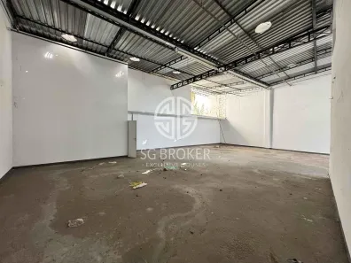 Galpão/Depósito/Armazém para venda ou aluguel, 650m² no Taquara, Rio de Janeiro
