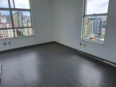 Ponto Comercial para alugar, 110m² no Santa Efigênia, Belo Horizonte