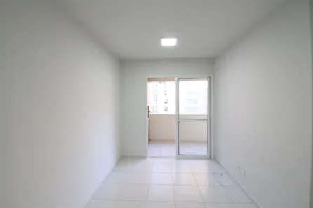 Apartamento com 3 Quartos para alugar, 76m² no Gleba Fazenda Palhano, Londrina