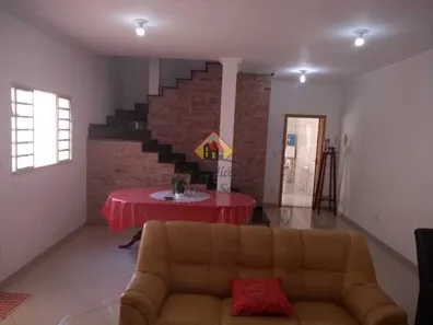 Sobrado com 2 Quartos à venda, 205m² no Jardim Ana Rosa, Taubaté