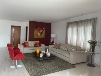 Sobrado com 3 Quartos para alugar, 250m² no Jardim das Nações, Taubaté