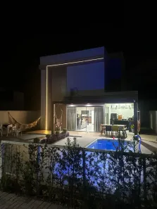 Casa de Condomínio com 4 Quartos para venda ou aluguel, 250m² no , Vera Cruz