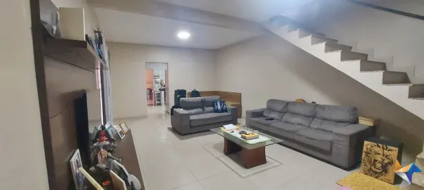 Sobrado com 3 Quartos à venda, 270m² no Samambaia Sul, Brasília