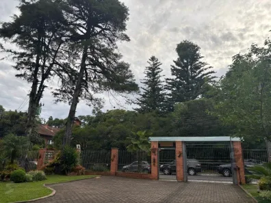 Casa de Condomínio com 2 Quartos à venda, 74m² no Planalto, Gramado