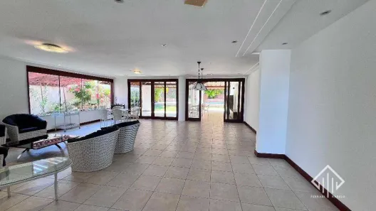 Casa de Condomínio com 5 Quartos para alugar, 471m² no Jaguaribe, Salvador