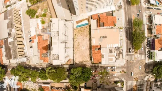 Lote/Terreno à venda, 631m² no Petrópolis, Natal