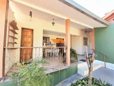 Casa com 3 Quartos à venda, 150m² no Dom Joaquim, Belo Horizonte