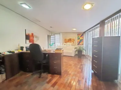 Imóvel Comercial com 8 Quartos para alugar, 253m² no Santa Efigênia, Belo Horizonte