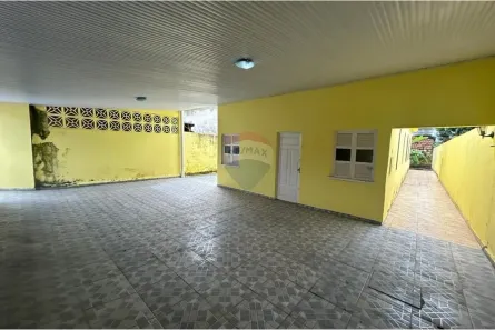 Casa com 4 Quartos à venda, 235m² no Novo Aleixo, Manaus