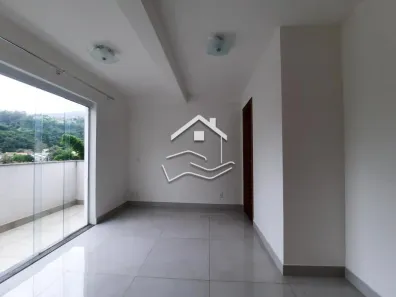 Apartamento com 2 Quartos para alugar, 59m² no Nogueira, Petrópolis