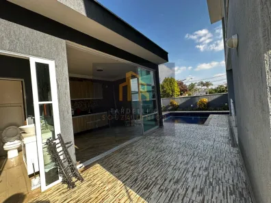 Casa de Condomínio com 3 Quartos para alugar, 252m² no Fazenda Rodeio, Mogi das Cruzes