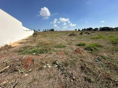 Lote/Terreno à venda, 642m² no , Dois Córregos