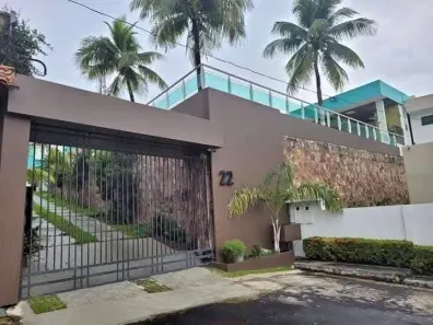 Casa de Condomínio com 6 Quartos para venda ou aluguel, 900m² no Parque 10 de Novembro, Manaus