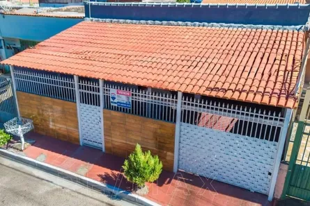 Casa com 3 Quartos à venda, 220m² no Setor Leste, Brasília
