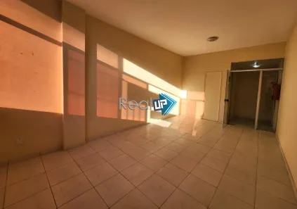 Sala Comercial para alugar, 38m² no Copacabana, Rio de Janeiro