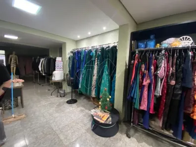 Prédio Comercial com 3 Quartos para venda ou aluguel, 272m² no Centro, Araraquara