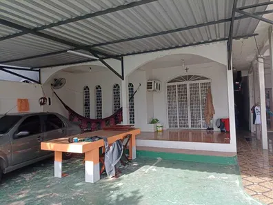Casa com 6 Quartos à venda, 450m² no Compensa, Manaus