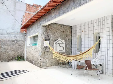 Casa com 3 Quartos à venda, 182m² no Petrópolis, Natal