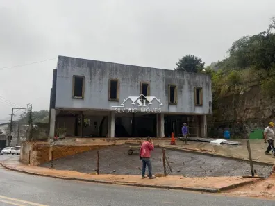 Ponto Comercial para alugar, 2000m² no Quissama, Petrópolis