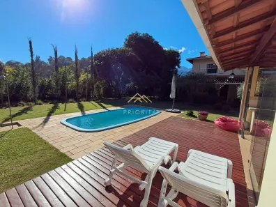 Casa com 5 Quartos para venda ou aluguel, 2000m² no Cuiabá, Petrópolis
