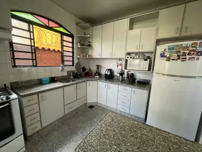 Casa com 3 Quartos à venda, 285m² no Santo André, Belo Horizonte