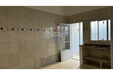 Casa com 2 Quartos para alugar, 55m² no Jardim Suécia, Mogi Guaçu