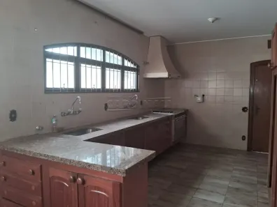 Imóvel Comercial com 4 Quartos à venda, 463m² no Centro, Araraquara