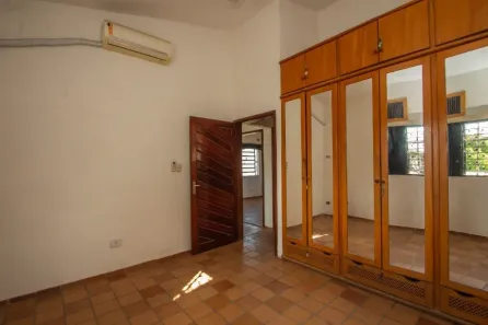 Casa com 4 Quartos para alugar, 460m² no Imbiribeira, Recife