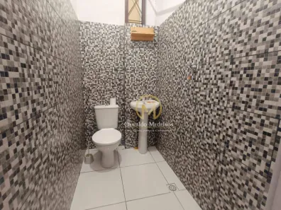 Ponto Comercial para venda ou aluguel, 180m² no Nogueira, Petrópolis