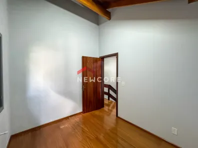 Casa de Condomínio com 3 Quartos à venda, 137m² no Planalto, Gramado
