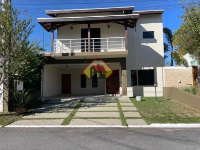 Sobrado com 4 Quartos à venda, 243m² no Loteamento Residencial Porto Seguro, Tremembé