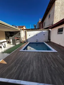 Casa com 3 Quartos à venda, 135m² no Santa Lúcia, Eunápolis