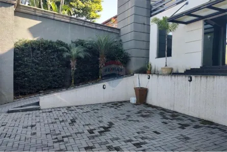Sobrado com 10 Quartos para alugar, 320m² no Comiteco, Belo Horizonte